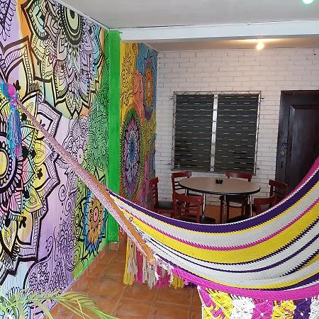 Hostal Aqui Me Quedo 圣佩德罗苏拉 外观 照片