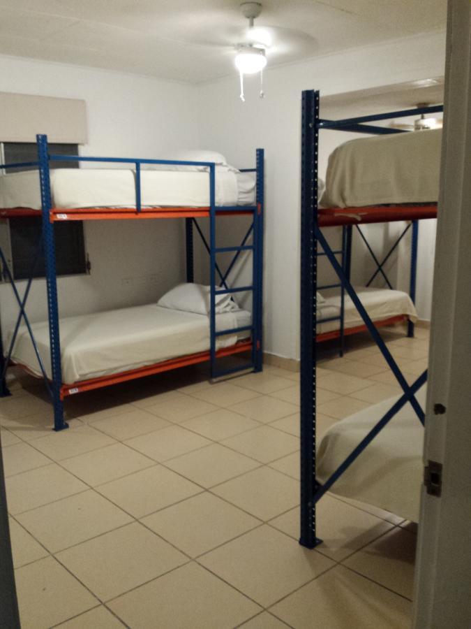 Hostal Aqui Me Quedo 圣佩德罗苏拉 外观 照片